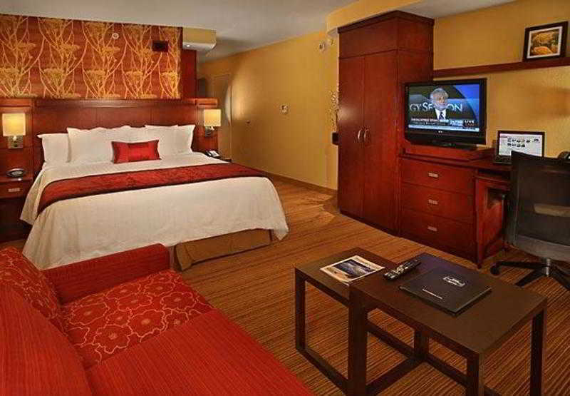 Courtyard By Marriott Stuart Hotel Eksteriør billede
